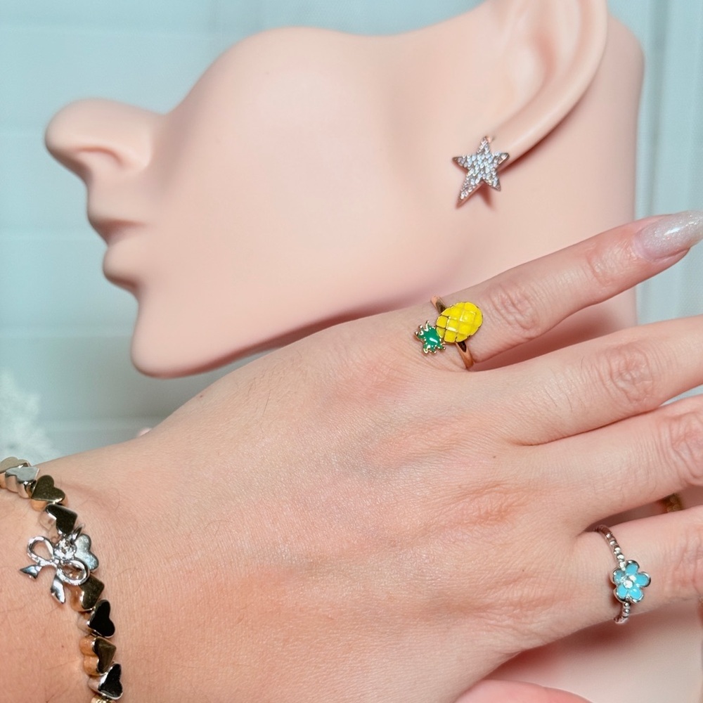 ⚜️ Pineapple Charm Ring 🍍 - Picture 4 of 4